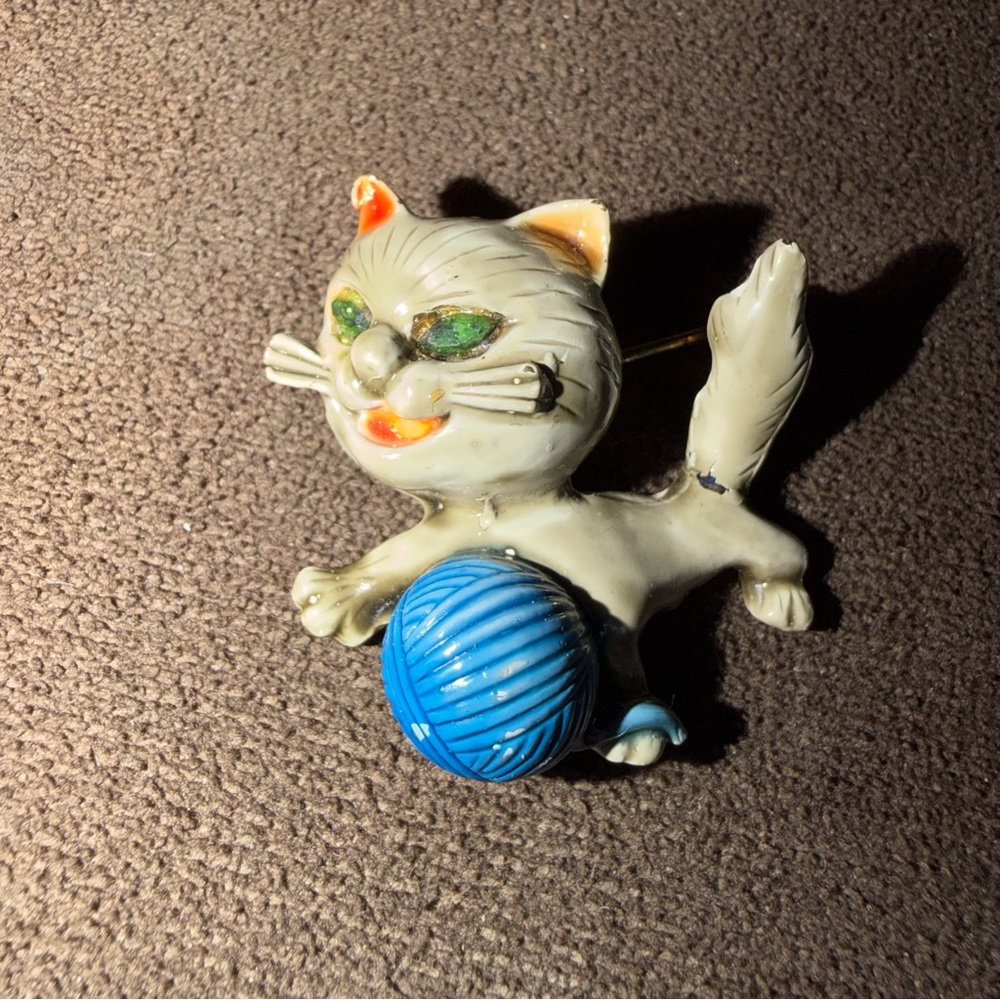HAR Cat Brooch Enameled Gray Kitty with Blue Yarn, Signed, Vintage